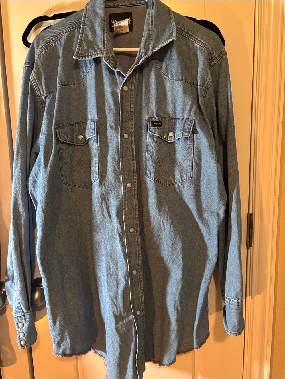 Wrangler Light Blue Denim Western Shirt - Button-Front XLT Pearl Snap